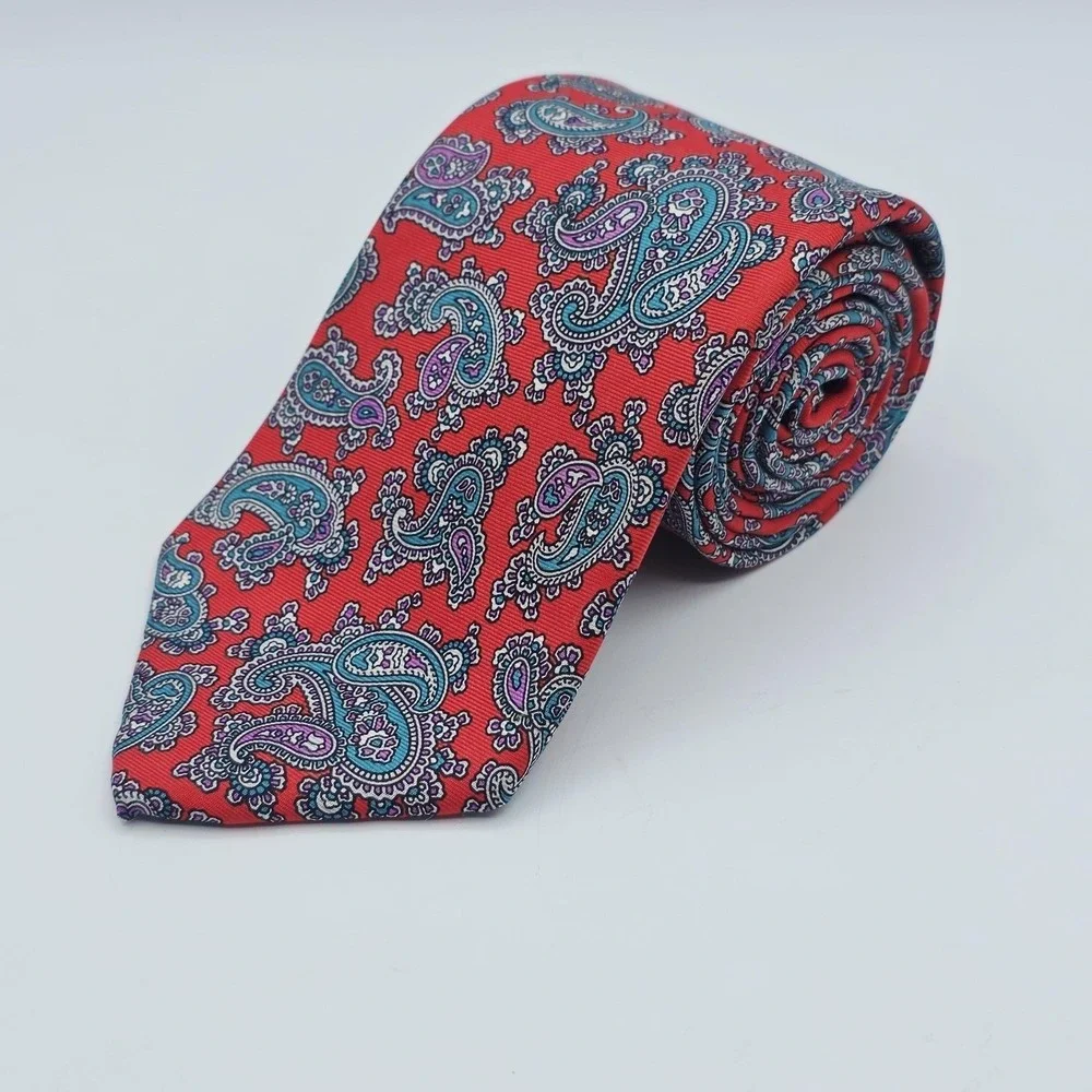 Hathaway‎ Tie Necktie Mens One Size Red Paisley 100% Silk Slim Skinny USA Made